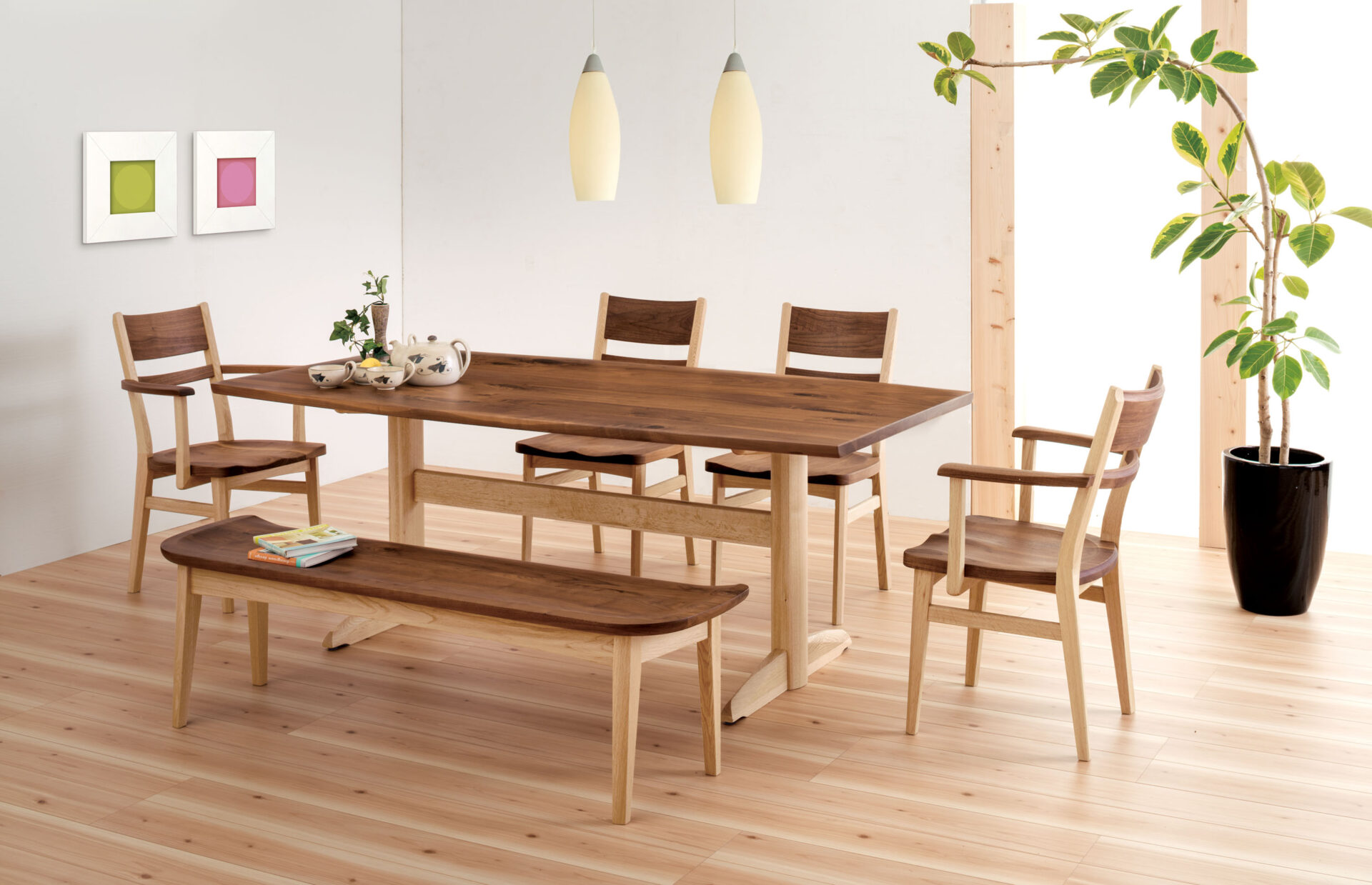 フルアーム?セミアーム?アームなし?3タイプの違いとあなたに合う選び方