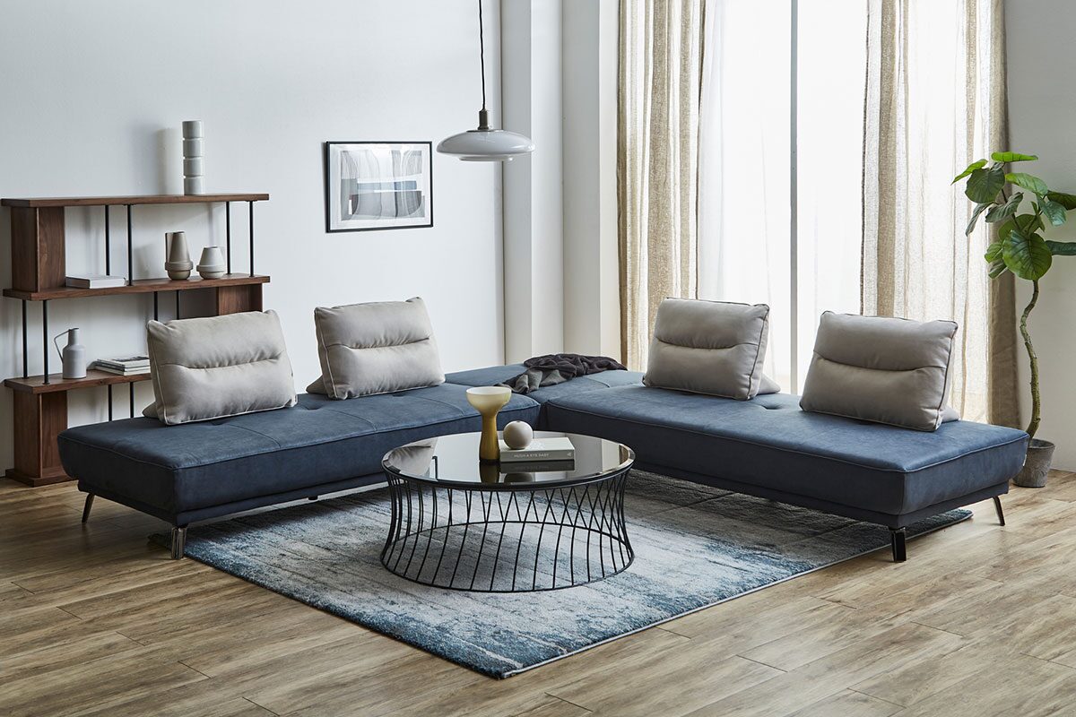 お部屋を広く見せる家具の選び方と配置術