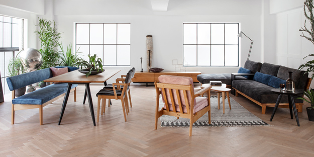 家具の配置と色で作る統一感のある快適空間