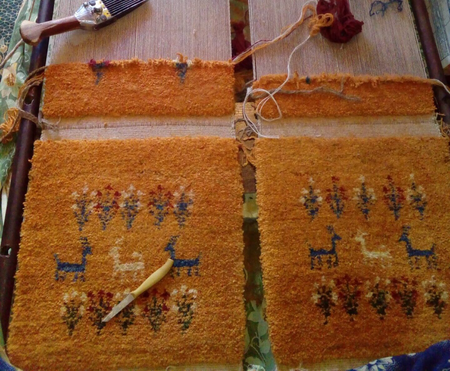 ギャッベ選びの決め手である手織りと機械織りの違い