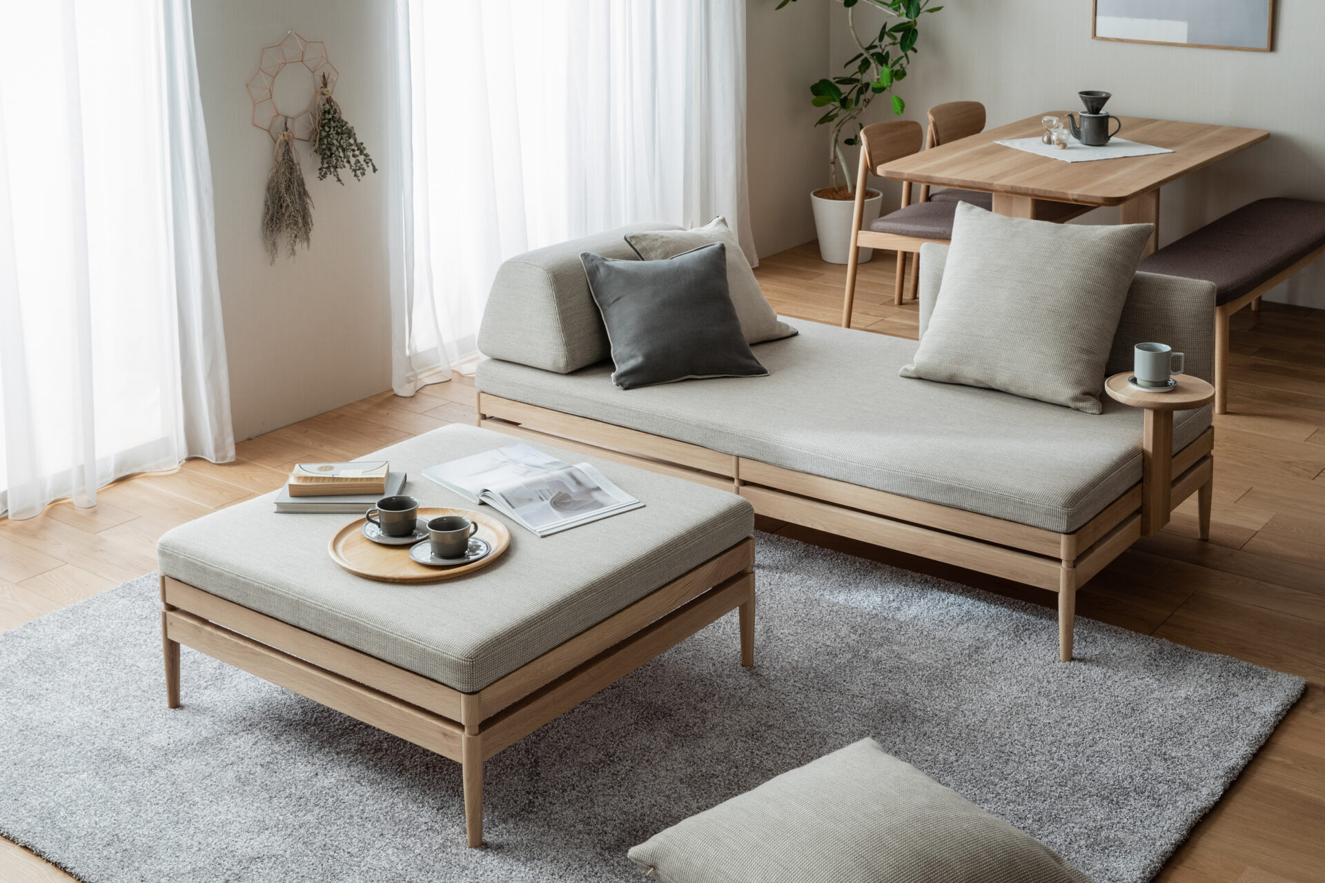 心地よい空間を作る床色選びと家具の組み合わせ