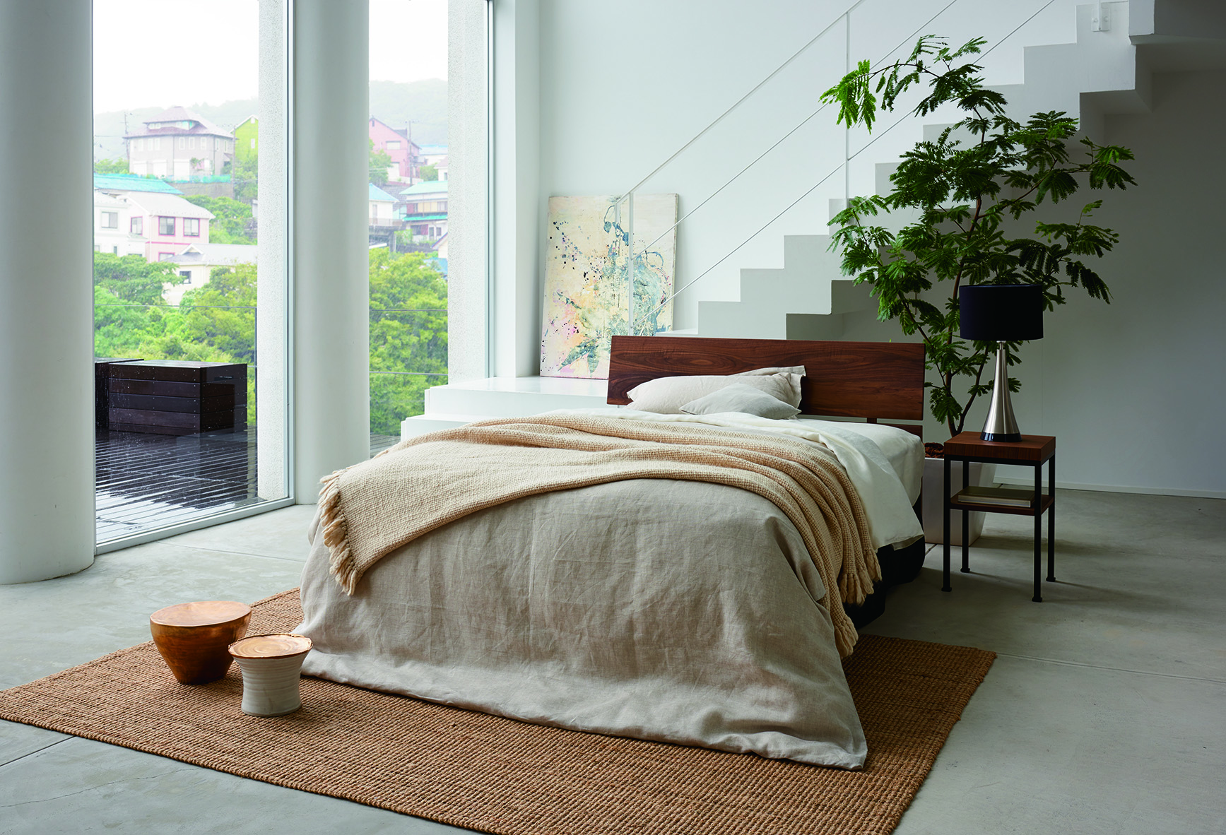 朝の目覚めが変わる。プロが教えるシモンズベッドの秘密